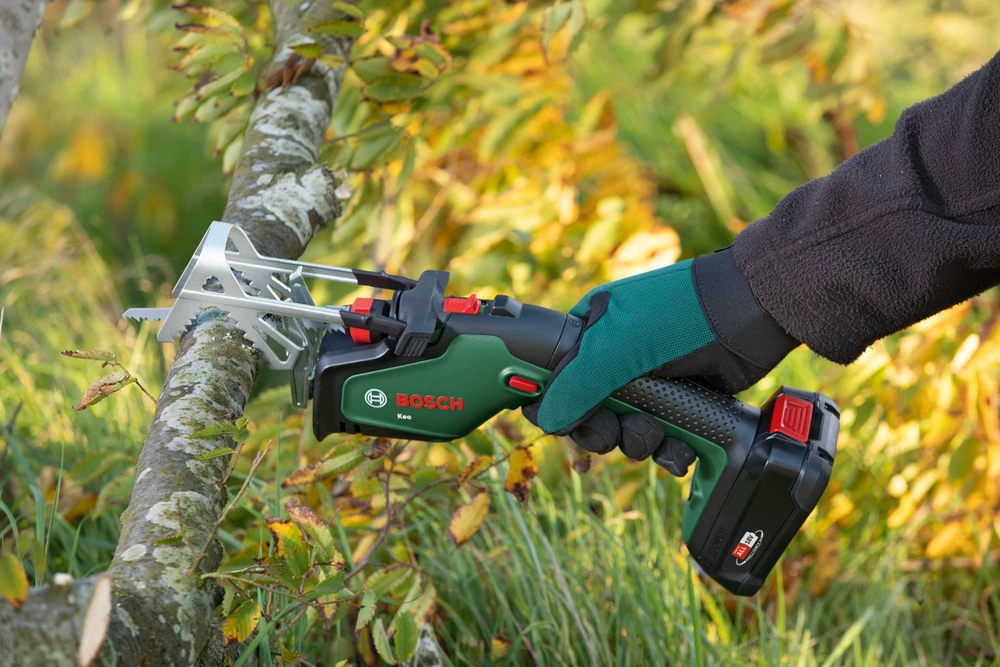 Bosch genėjimo pjūklas KEO 18 LI be akumuliatoriaus ir kroviklio