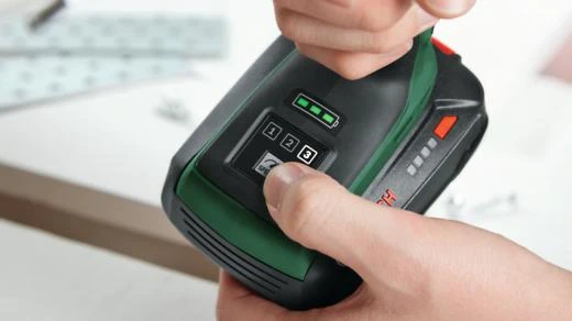 Bosch UniversalImpactDrive18V- -350 Ak.smūg.sukt.be akumuliatoriaus ir kroviklio