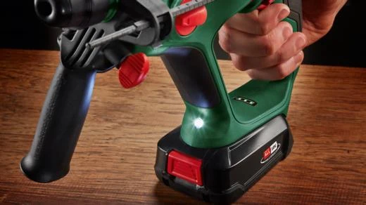 Bosch UniversalHammer 18V be akumuliatoriaus ir kroviklio Akum.perforatorius