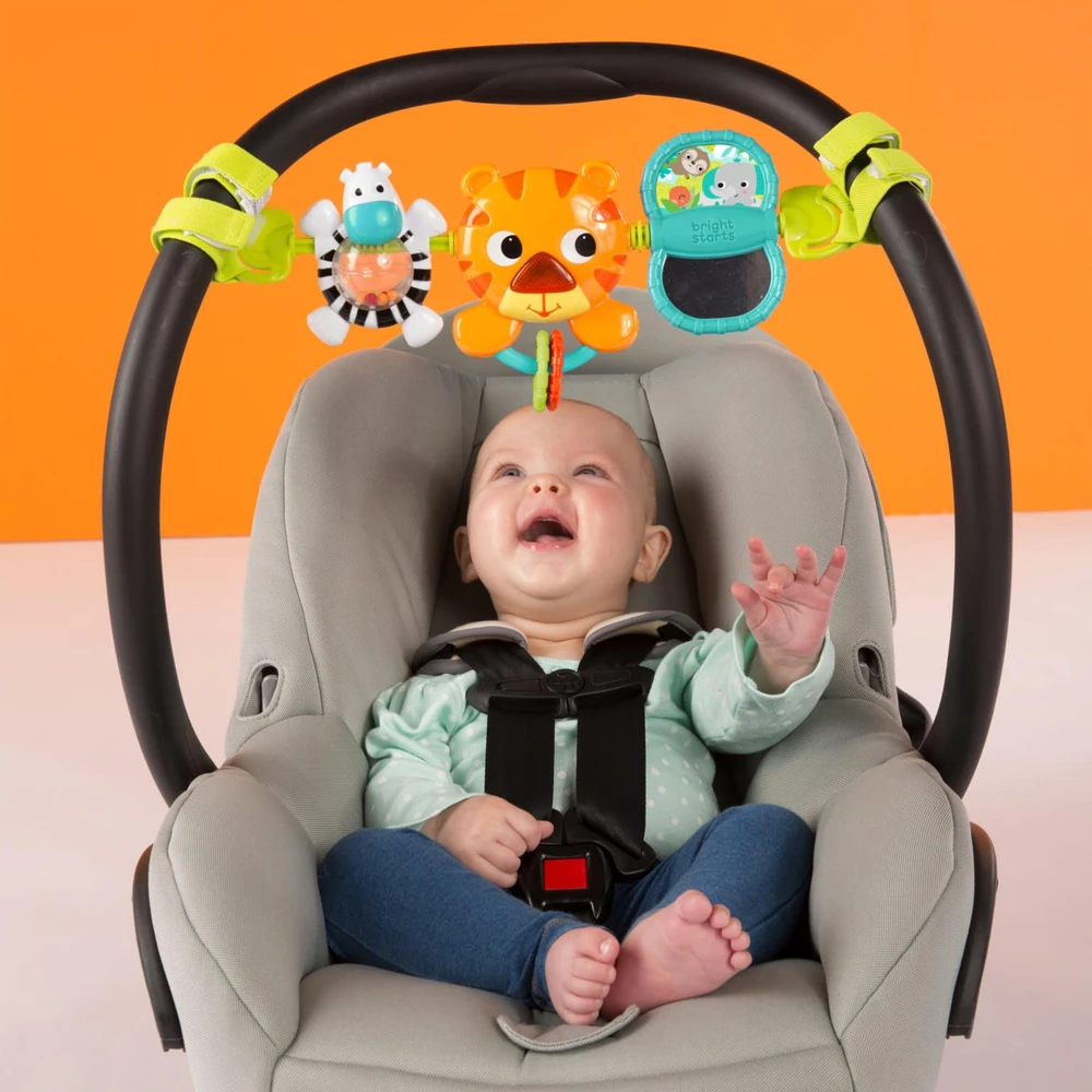 Bright Stars Žaisti pakabuką vežimėliui, žaislinės automobilio sėdynei, barškutį garso ZA4904