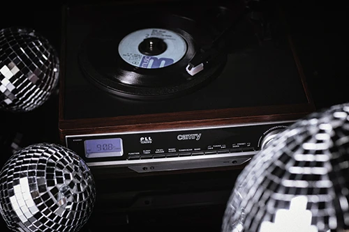 Camry CR 1113 patefonas su radiju