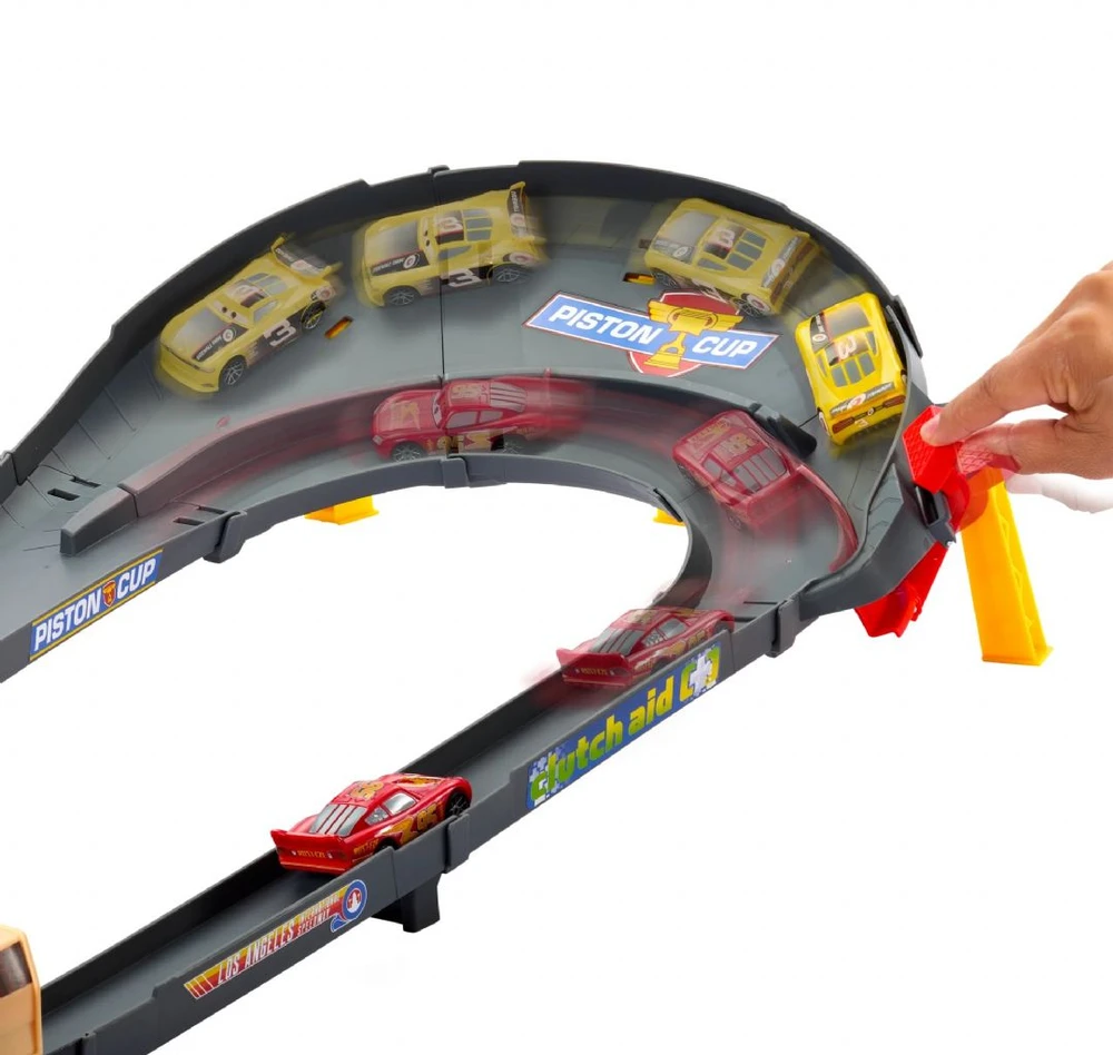 Cars Automobiliai – NASCAR eismo juostos keitimo rinkinys (HXJ33)