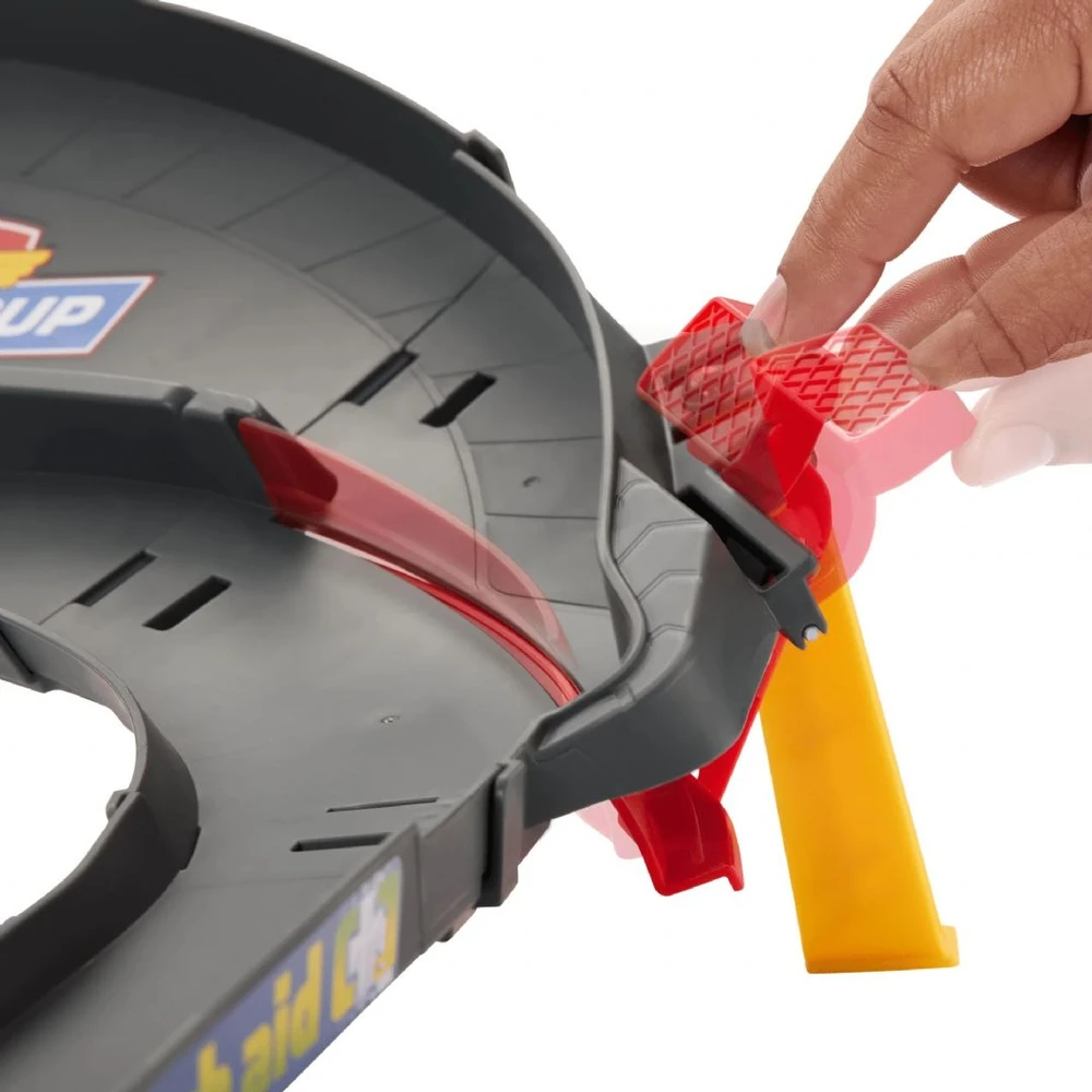 Cars Automobiliai – NASCAR eismo juostos keitimo rinkinys (HXJ33)