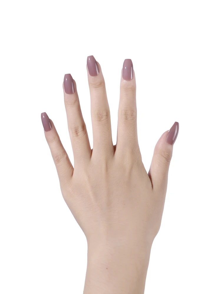 „Dashy Nails“ – švelniai violetinė spalva