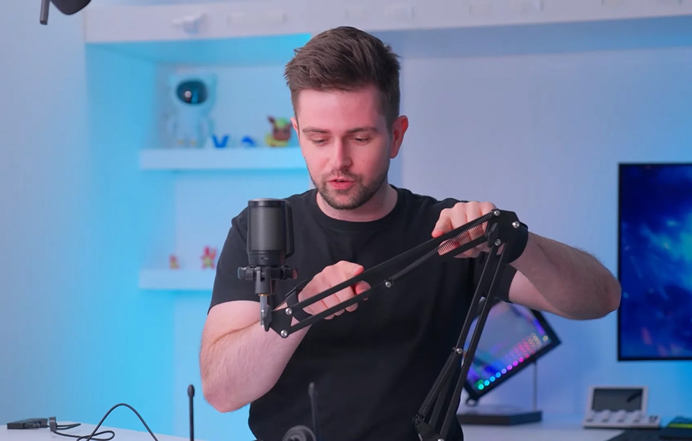 Fifine A6VR Gaming Microphone (Raudona) aprašymas - Prekės nuotrauka