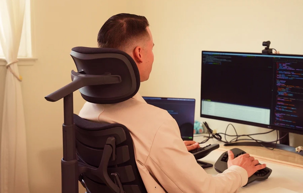 LiberNovo Omni 48 cm ergonominė kėdė (juoda) aprašymas - Prekės nuotrauka