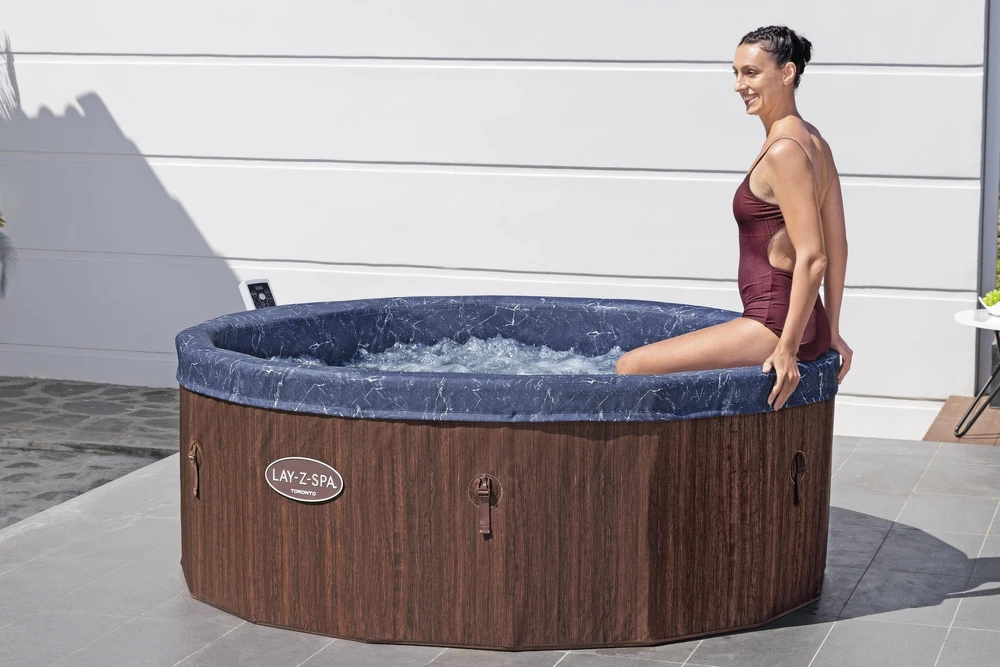 „Lay-Z-Spa Toronto SMART Air Jet Jacuzzi BESTWAY