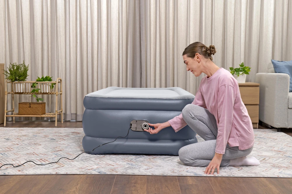 Vienvietis pripučiamas čiužinys su pompa Bestway 191x97x51 cm