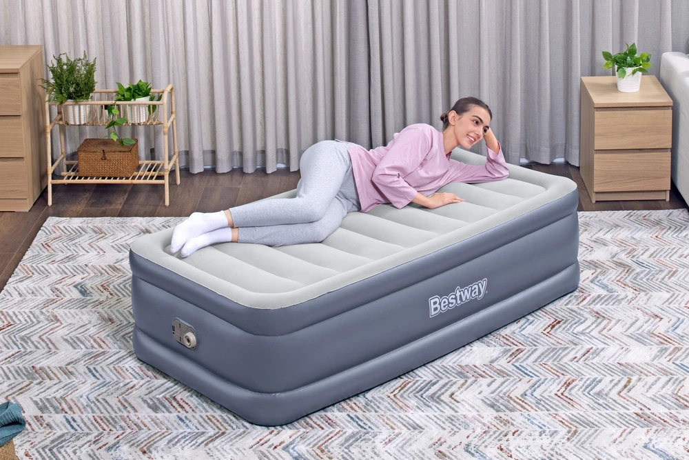 Vienvietis pripučiamas čiužinys su pompa Bestway 191x97x51 cm