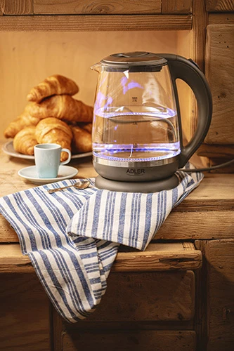 Adler | Virdulys | AD 1286 | Standard | 2200 W | 2 L | Plastic/Glass | 360° rotational base | Pilkas