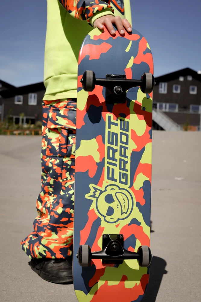 FIRSTGRADE – Guldborg – Electro Skateboard (25-FG-SKATE)