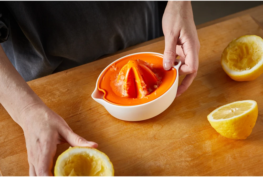 Fiskars FunctionalForm Citrusinių vaisių sulčiaspaudė 1 vnt.