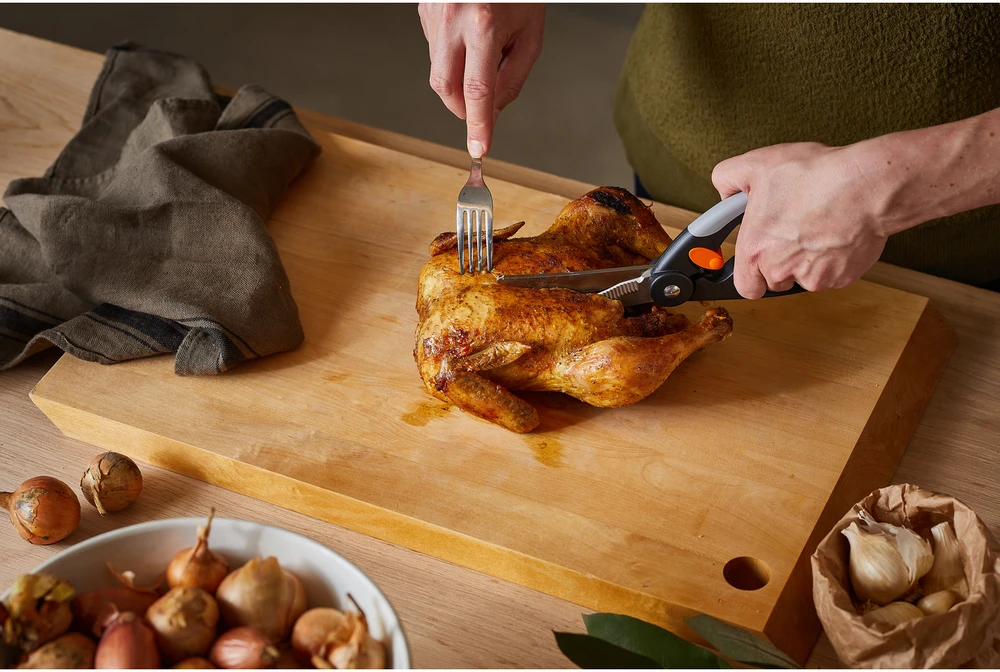 Fiskars - FunctionalForm paukštienos žirklės 25 cm