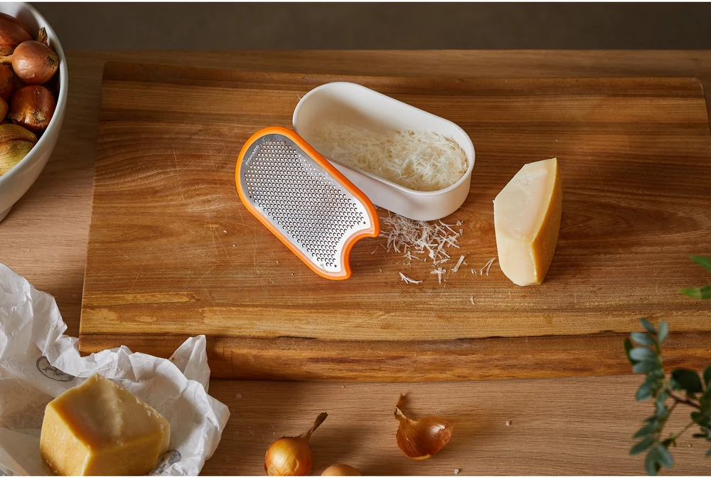 Fiskars Functional Form Box trintuvė