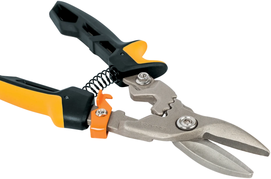 „Fiskars PowerGear“ aviacinis kirpimas tiesiai
