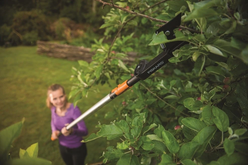 Fiskars QuikFit serijos šakų genėtuvas (be koto)