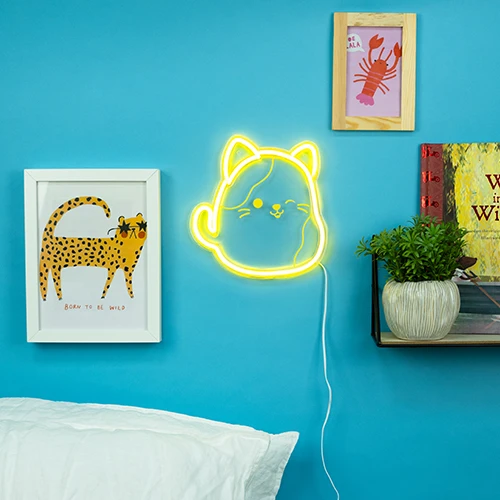 Fizz Creations „Squishmallows“ – „Cam Neon“ sieninis šviestuvas – geltonas