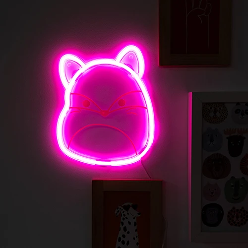 Fizz Creations „Squishmallows“ – „Fifi“ neoninis sieninis šviestuvas – rožinis