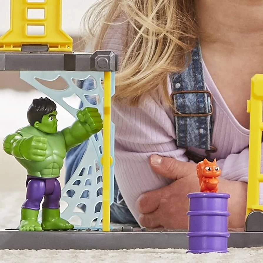 Friends Voras ir jo nuostabūs draugai – galingas Hulk sutriuškinimas (F3717)