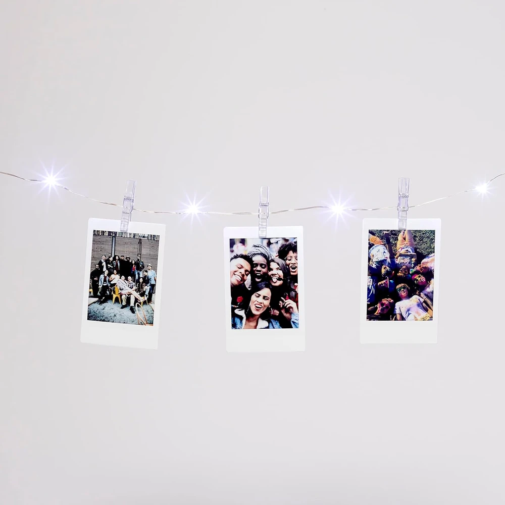 „Fuji“ „Instax Mini Link 2“ su LED šviesos girlianda – molio baltumo
