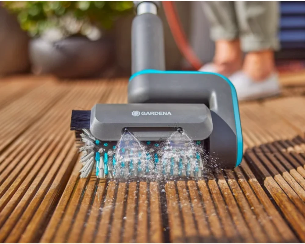 Gardena Akumuliatorinis daugiafunkcinis valytuvas "AquaBrush Universal", skirtas horizontaliam ir vertikaliam plovimui