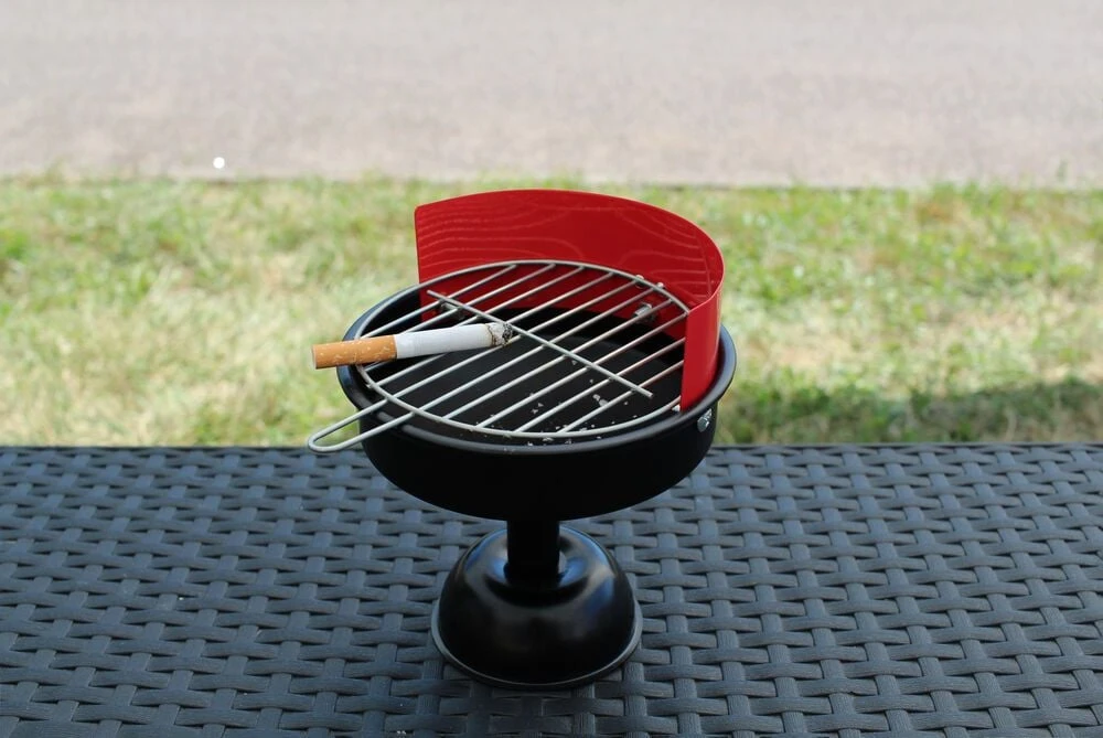 Gertuvė „Winkee“ – mini kepsninė-grotelių peleninė – 12 cm skersmens