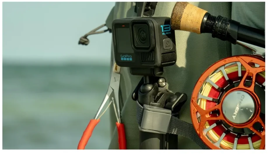GOPRO MAGNETIC LATCH BALL JOINT MOUNT HERO13 Juodas