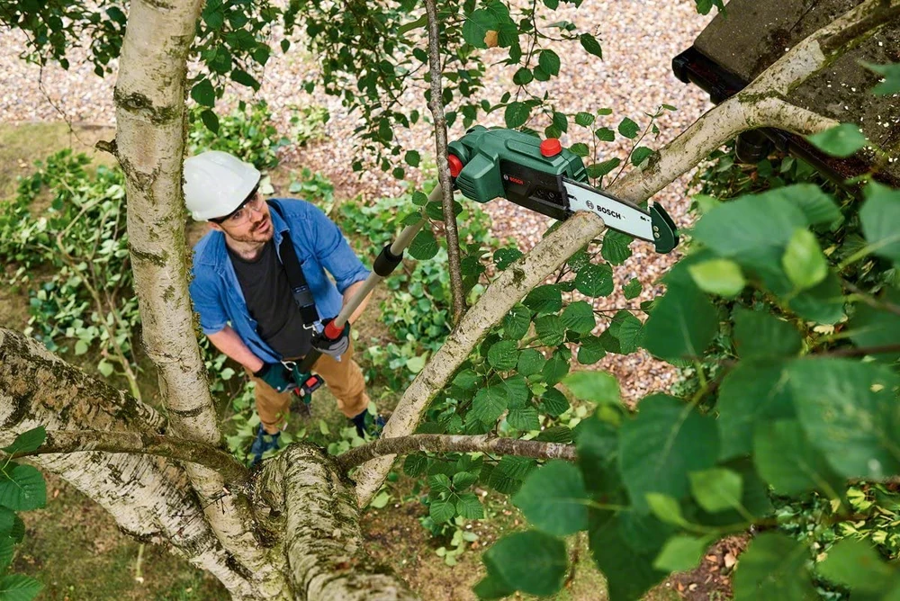 Akumuliatorinė aukštapjovė Bosch UniversalChainPole 18