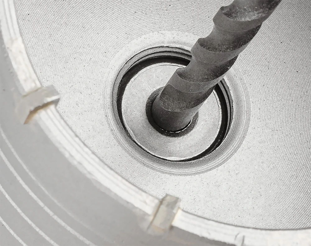 Otwornica 80 mm karbido skylių pjūklas su šešiakampiu adapteriu ir centravimo grąžtu