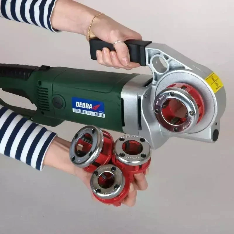 DEDRA Elektrinis vamzdžių sriegiklis 1/2" - 1 1/4" DED7511 1800W