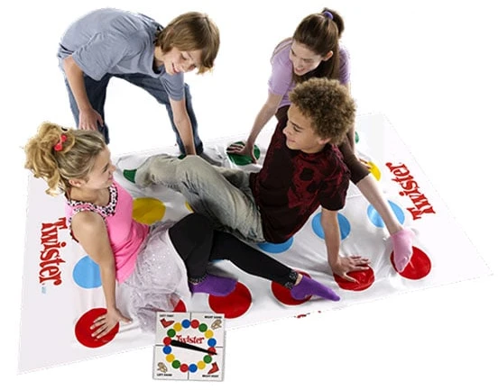 Hasbro Žaidimų – „Twister“ (šiaurės šalių) (98831)