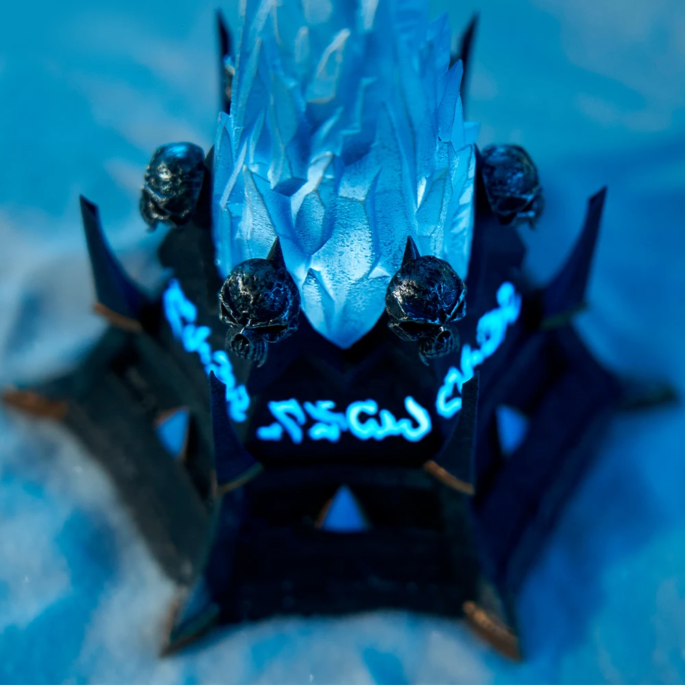 Hex Collectibles „World of Warcraft“ 20-mečio jubiliejaus „Frostmourne“ kolekcinio leidimo replika