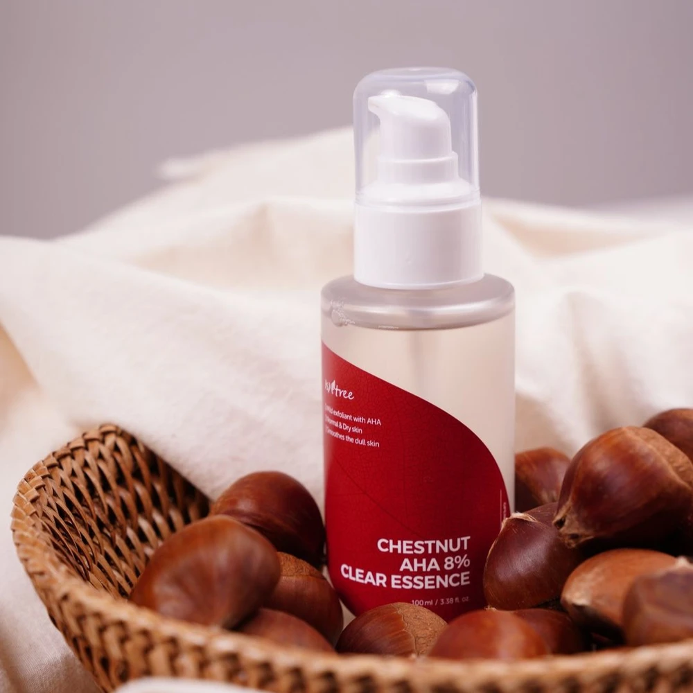 Isntree Chestnut AHA 8% Clear Essence šveičiamoji veido esencija, 100 ml