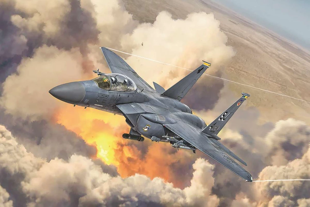 Italeri F-15E Strike Eagle 1/72 plastikinis lėktuvo modelis