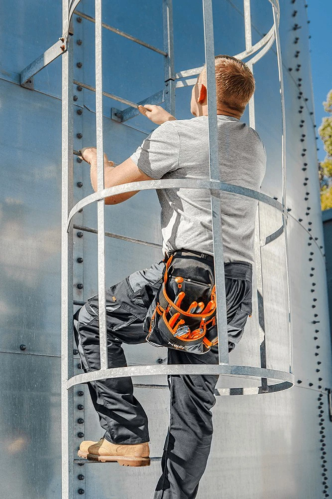 Kieszeń Įrankių kišenė, 8 skyriai, metalinės rankenos