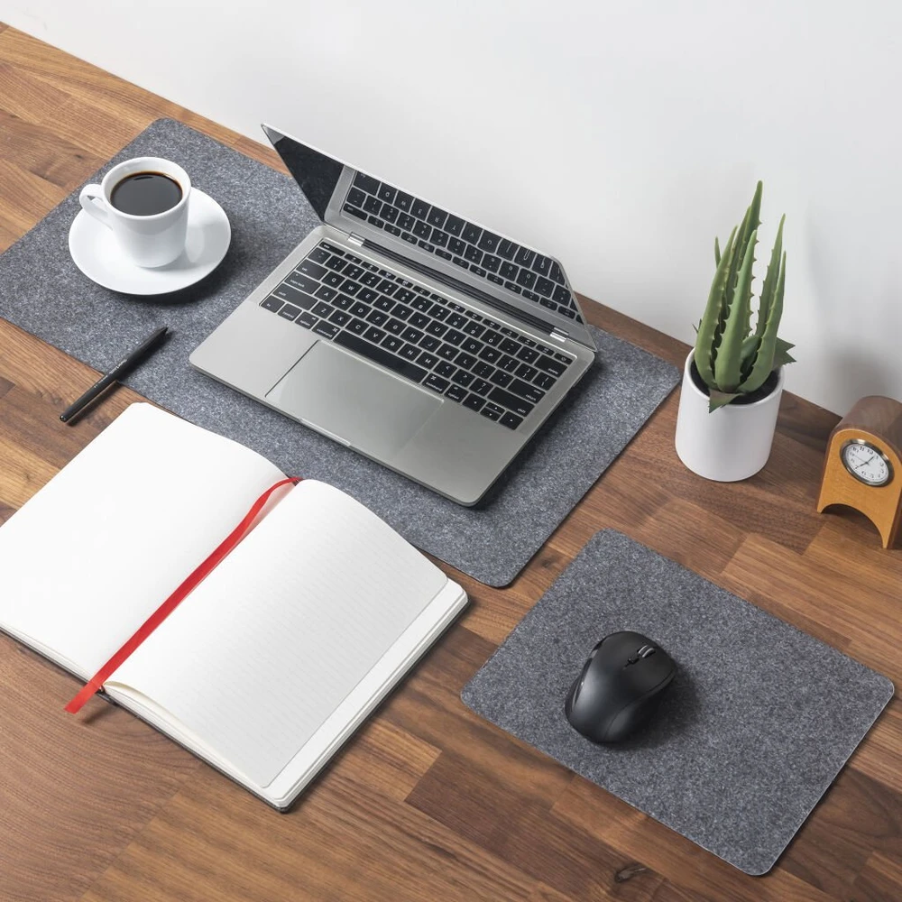 „Kikkerland“ – „Felt Desk Pad“ (US225)
