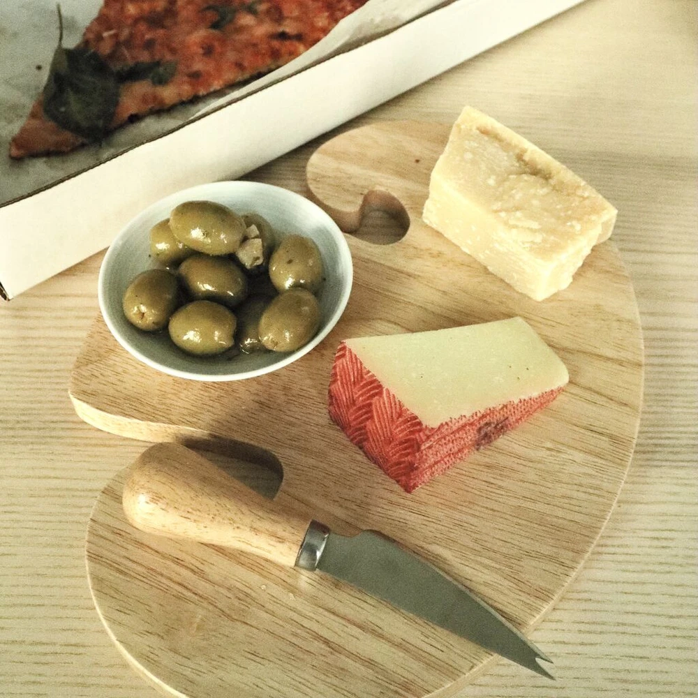 Gertuvė Kikkerland Grybų pjaustymo lentelė ir peilis