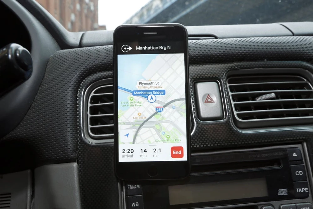 „Kikkerland“ – magnetinis telefono laikiklis automobilio ventiliacijos angai (US160)