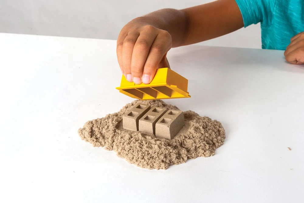 Spin Master Kinetic Sand Kinetinis smėlis – kasimo ir griovimo rinkinys (6044178)