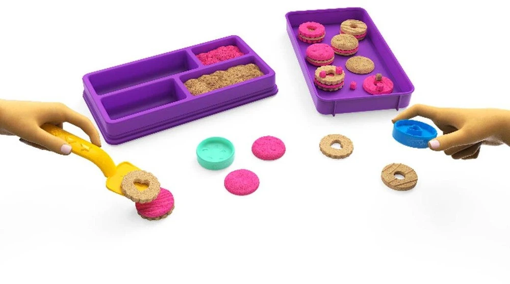 Spin Master Kinetic Sand Kinetinis smėlis – sausainių dėžutė – (6071549)