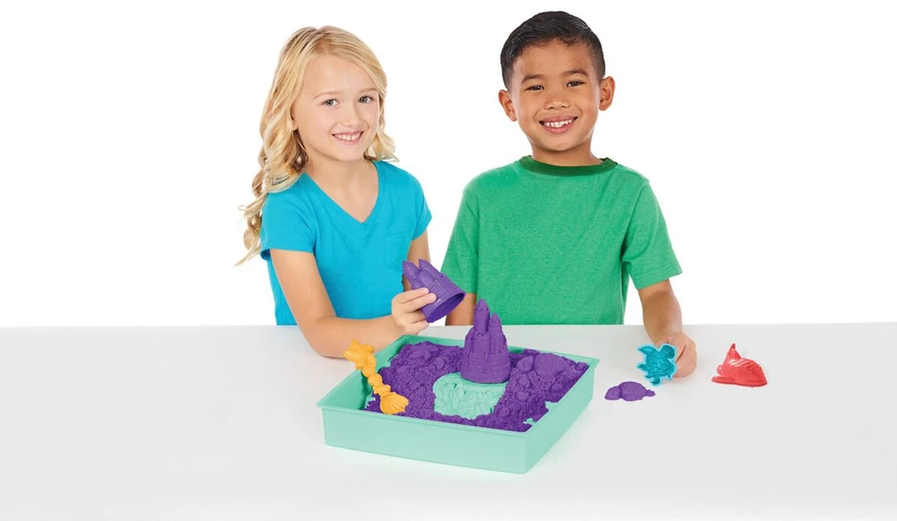 Spin Master Kinetic Sand Kinetinis smėlis – smėlio dėžės rinkinys – violetinė (6067477)