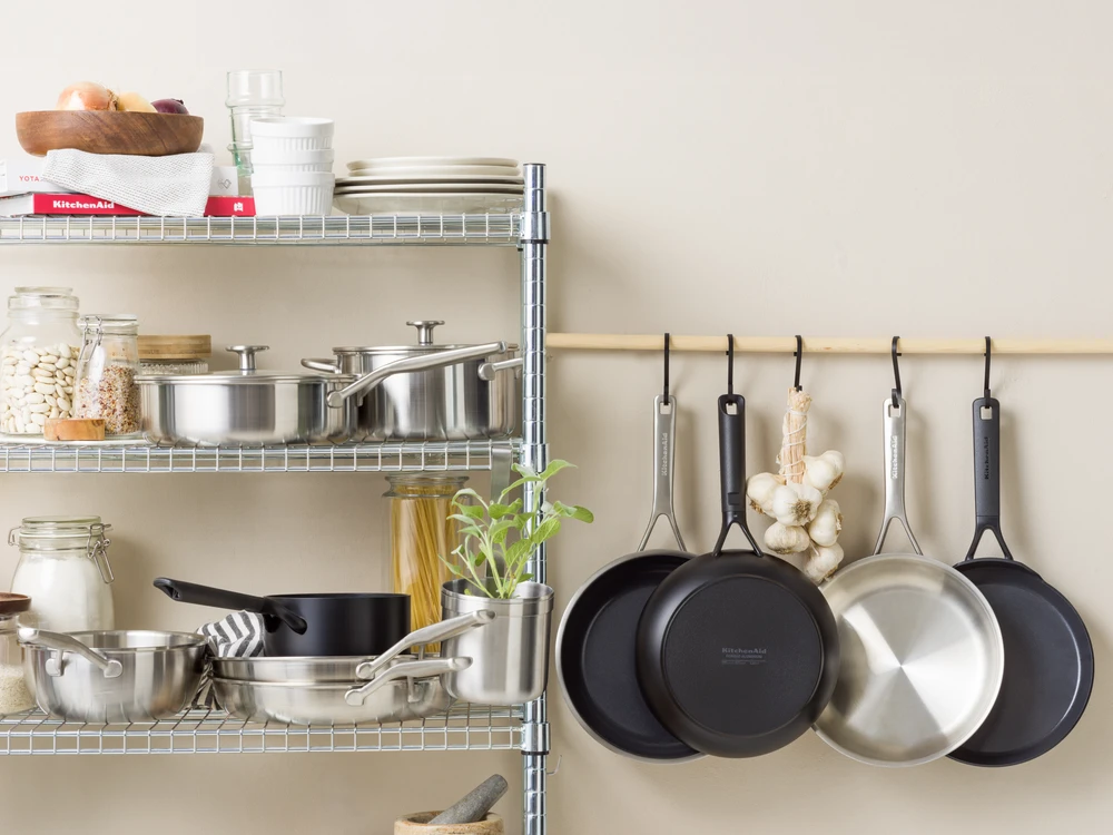 KitchenAid - Daugkartinė keptuvė - sidabrinė - 28 cm