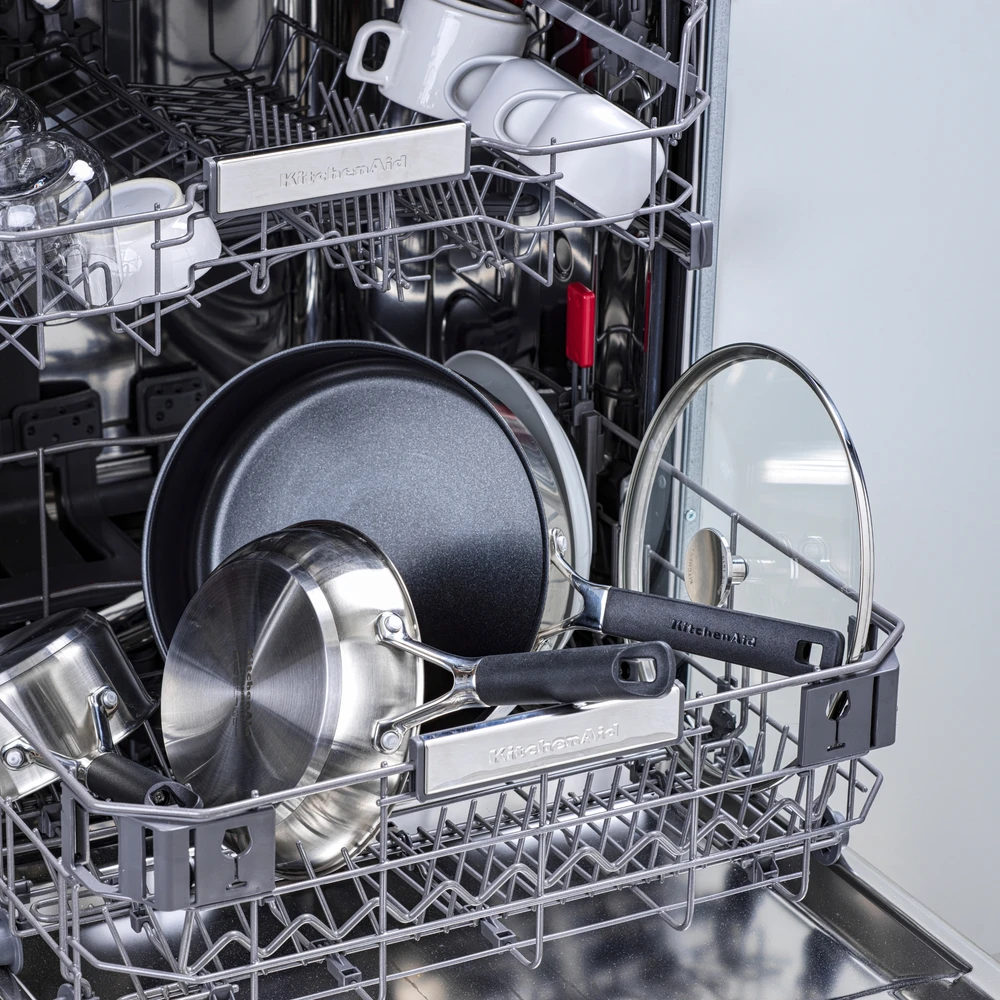 KitchenAid - KA-klasikinė nerūdijančio plieno keptuvė su dangčiu - sidabrinė - 26 cm
