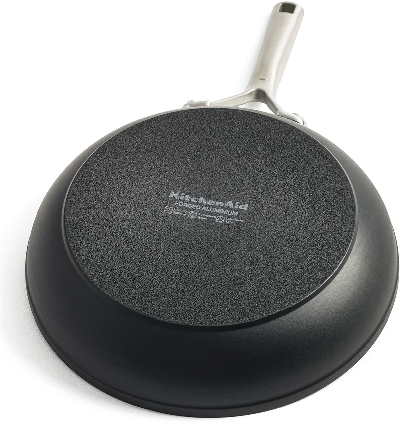 KitchenAid - Kaltinė grūdinto aliuminio keptuvė - juoda - 30 cm