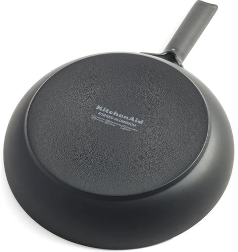 KitchenAid - Klasikinė kaltinio aliuminio keraminė keptuvė - juoda - 20 cm