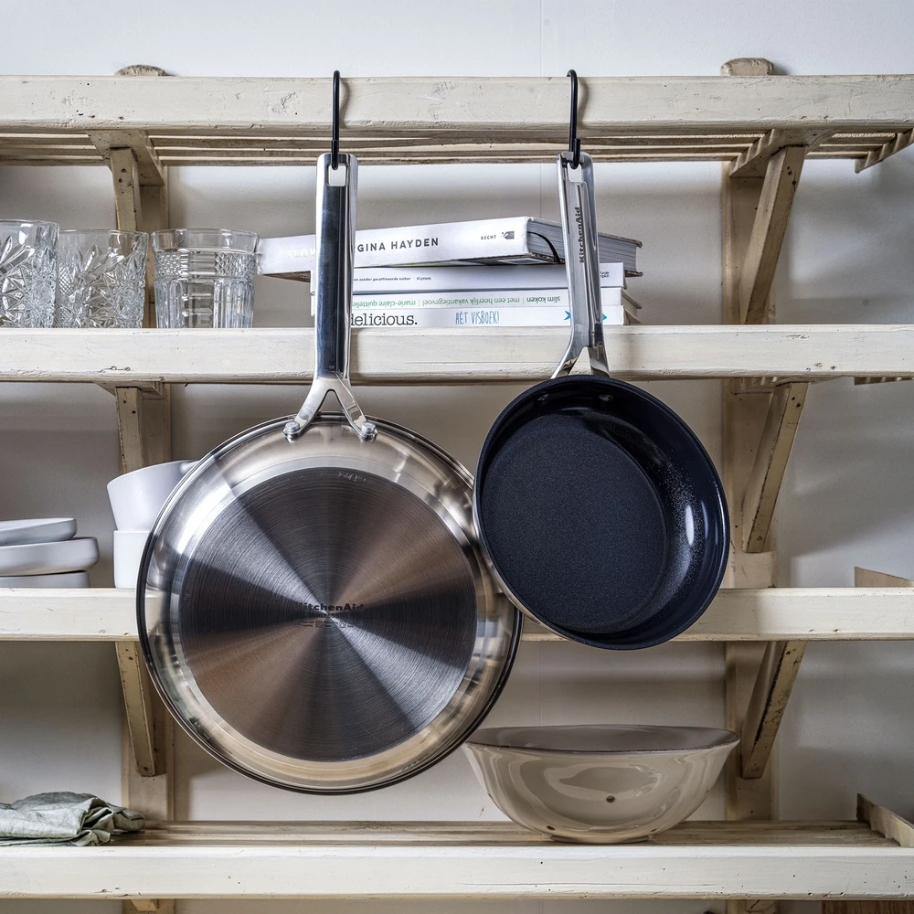 KitchenAid - Nerūdijančio plieno keptuvių rinkinys - sidabro spalvos - 20 cm, 28 cm