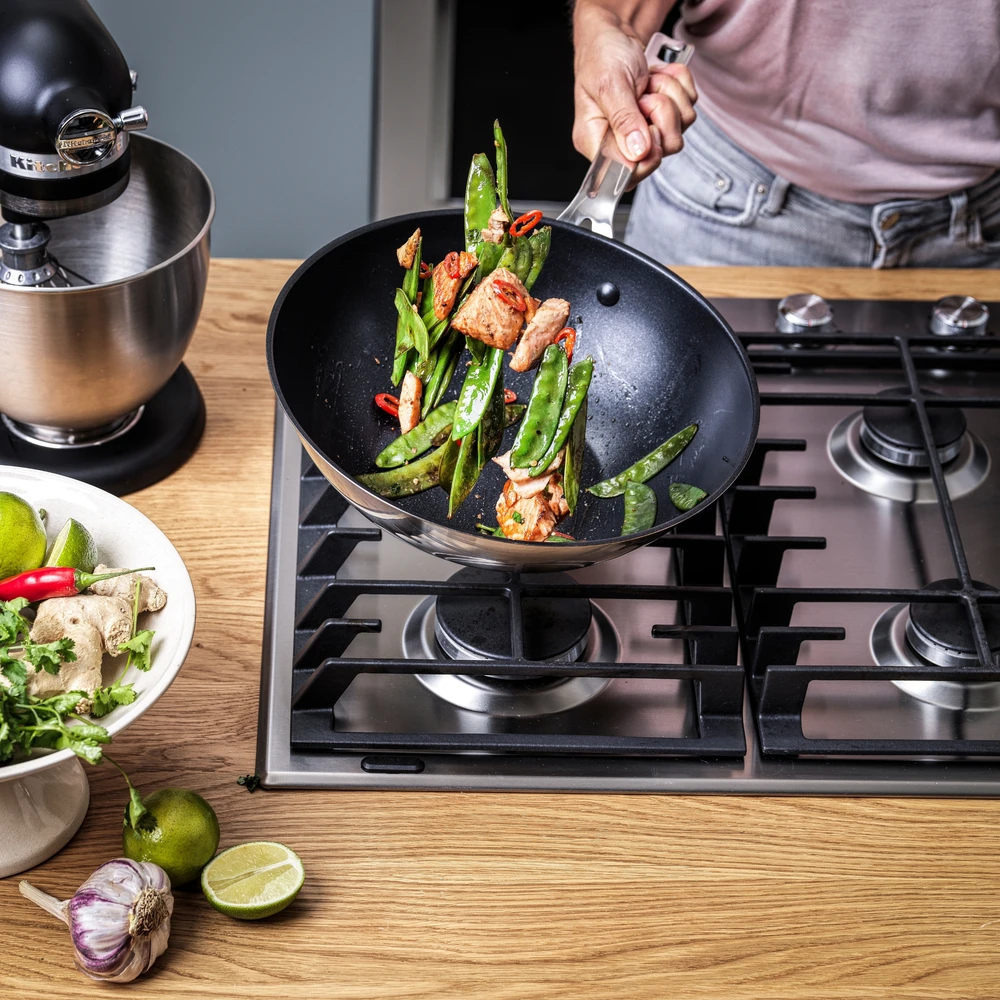 KitchenAid - Nerūdijančio plieno lakštų keptuvė - sidabrinė - 28 cm