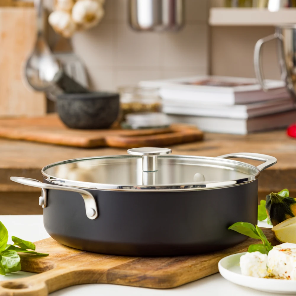 KitchenAid - Spalvota aliuminio keptuvė su 2 šoninėmis rankenomis - matinės juodos spalvos - 24 cm