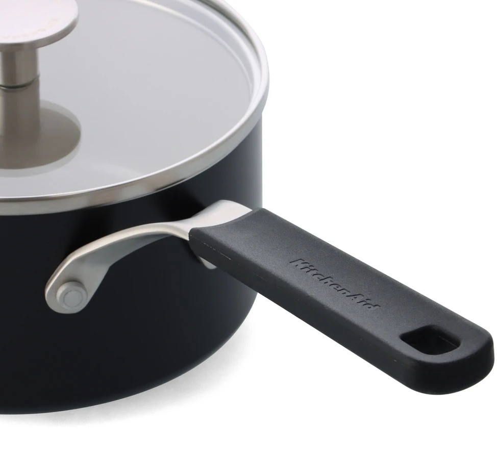 KitchenAid - Spalvotas aliuminio puodas su dangčiu - matinės juodos spalvos - 16 cm