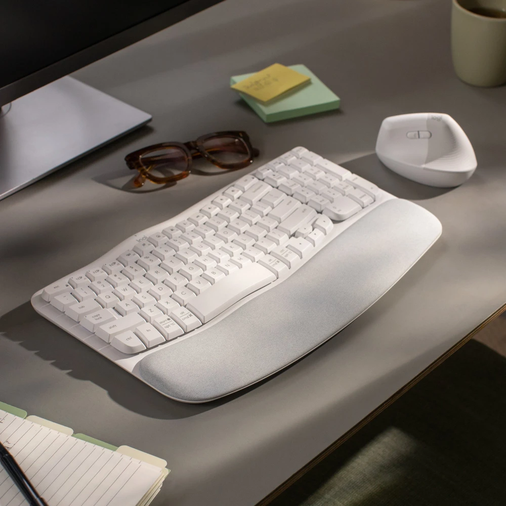 Klaviatūra „Logitech“ – banguoti klavišai